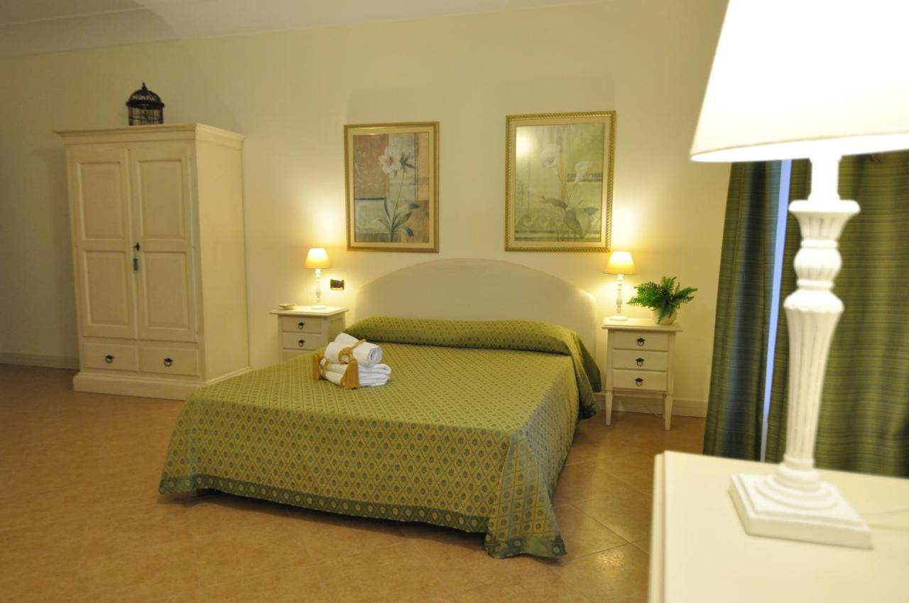 Villa Marcella Room Порто Чезарео Екстериор снимка