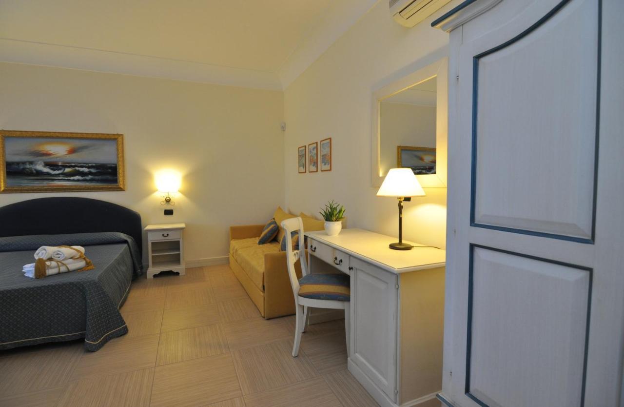 Villa Marcella Room Порто Чезарео Екстериор снимка